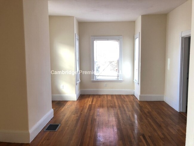 Foto del edificio - 55 Bonair St