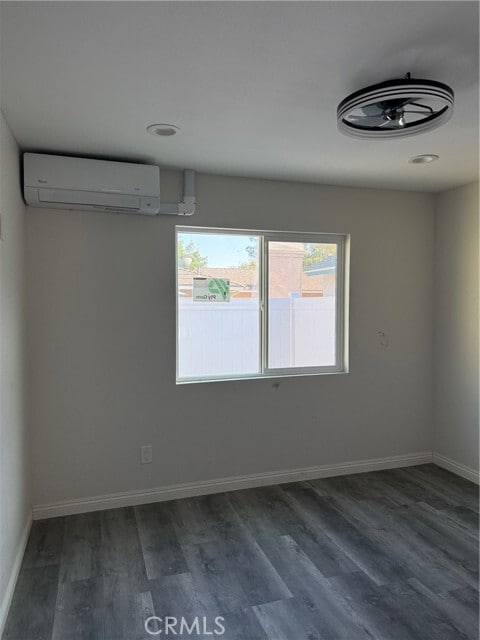 Foto del edificio - 1330 S Feather St