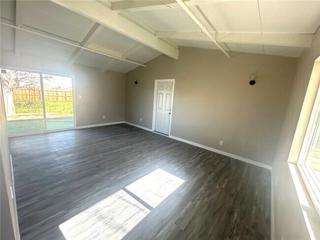 Building Photo - 7607 Columbine Ave