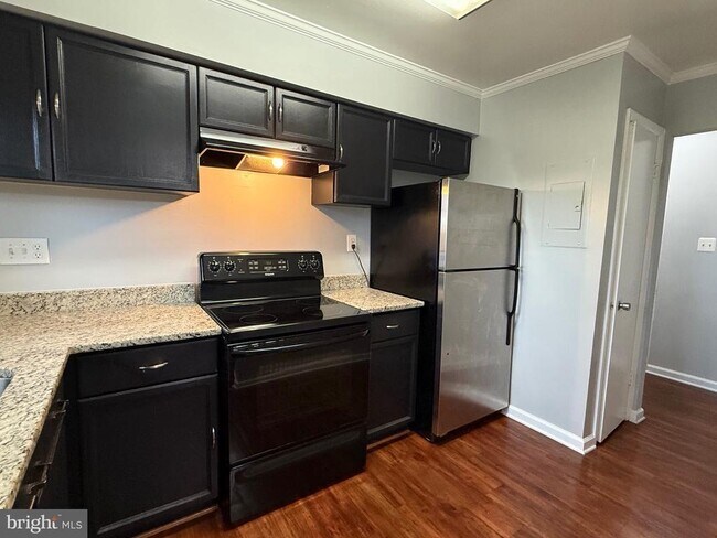 Foto del edificio - 3240 S 28th St