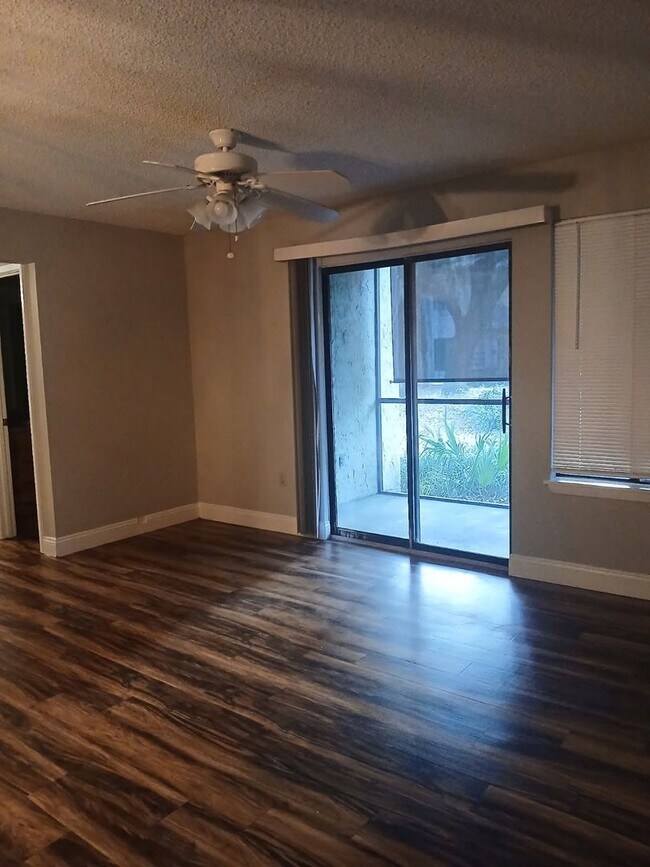 Foto del edificio - 3506 Sable Palm Ln