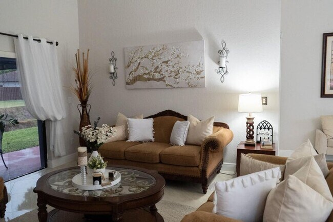 Building Photo - 5360 Kim Ct