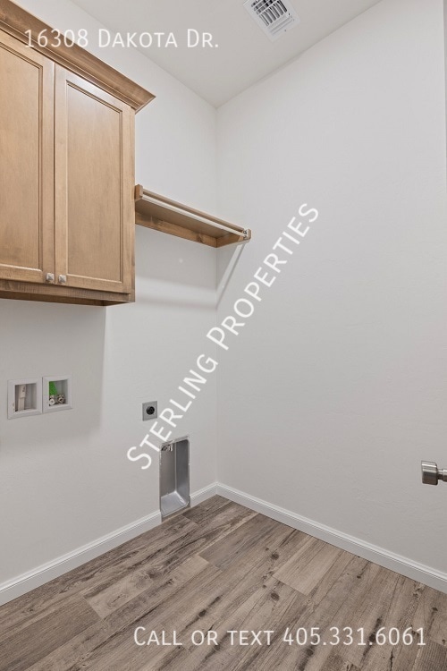 Building Photo - 16308 Dakota Dr