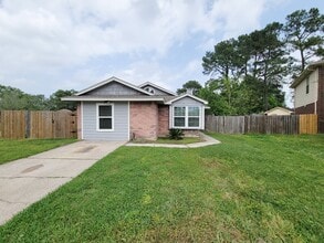 Building Photo - 15814 Murrelet Ct