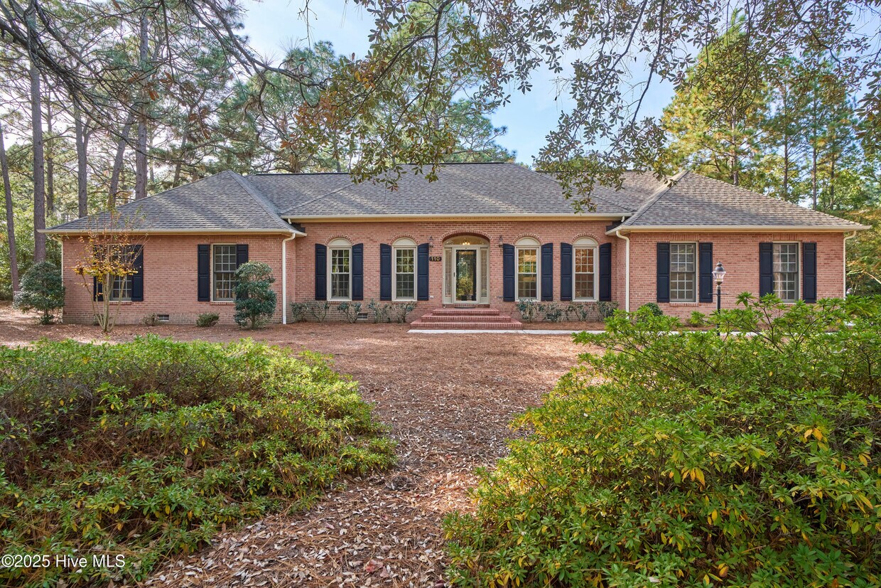 Foto principal - 110 Pine Cone Way
