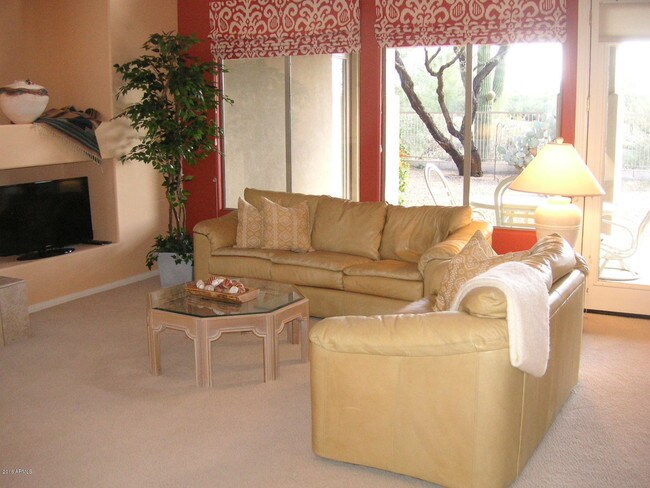 Building Photo - 6579 E Amber Sun Dr