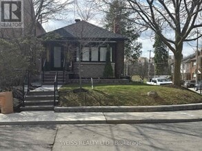 Building Photo - 199 Glengarry Ave