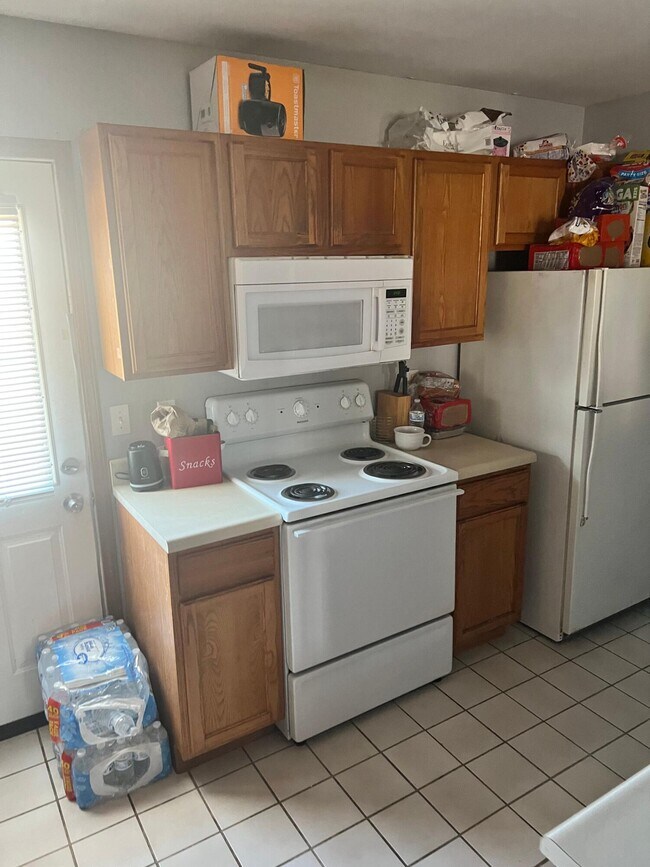 Foto del edificio - 1638 High Quest Cir