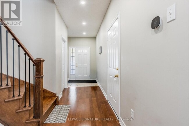 Photo du bâtiment - 7385 Magistrate Terrace