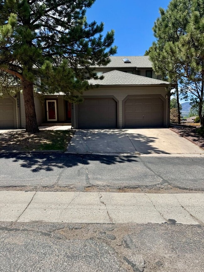 Photo - Cozy Townhome on North side with 1 car garage