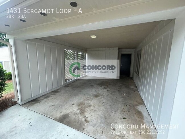 Foto del edificio - 1431 Bergamot Loop