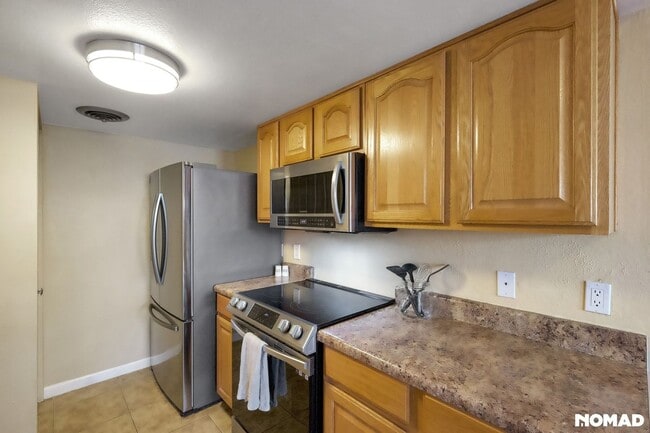 Building Photo - 1049 N Granite Reef Rd