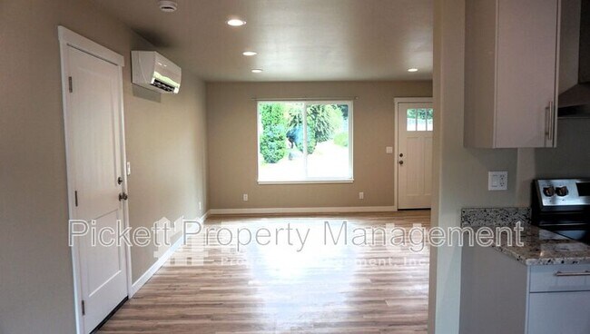 Building Photo - 4500 W Frone Dr