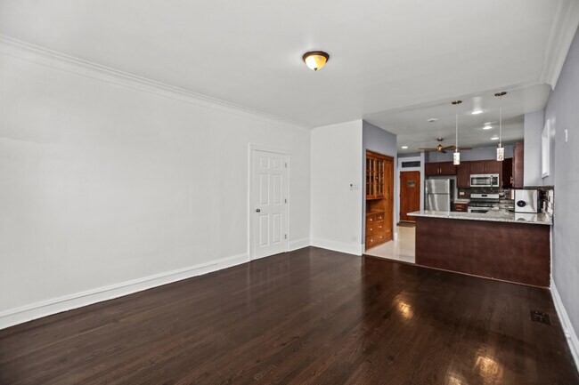 Foto del edificio - 7958 S Luella Ave
