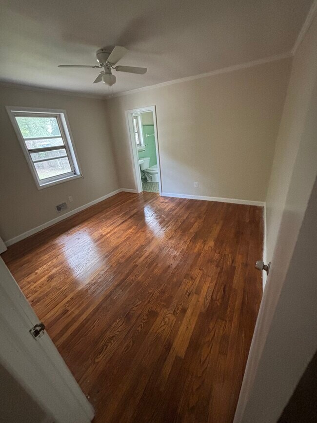 Foto del edificio - 3413 Millerfield Rd