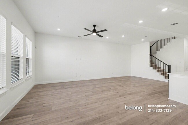 Foto del edificio - 15783 Palmwood Rd