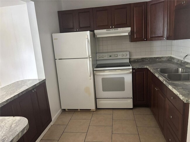Photo - 2501 Harn Boulevard Unit G9 Apartment