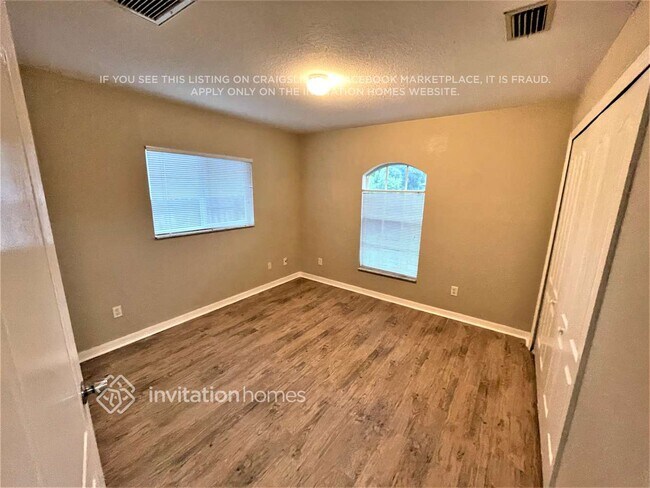 Building Photo - 6298 Bluery Ave