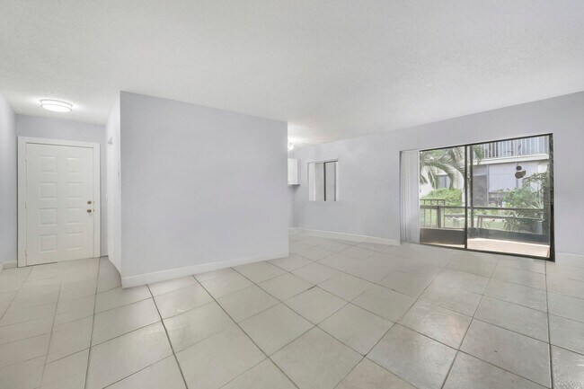 Foto del edificio - 150 Pineview Rd