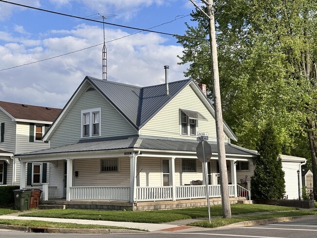 Building Photo - 929 Park Ave