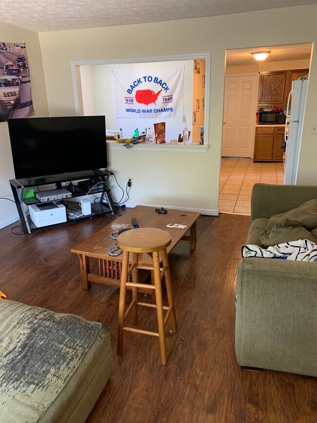 Foto del edificio - 203 E 10th St