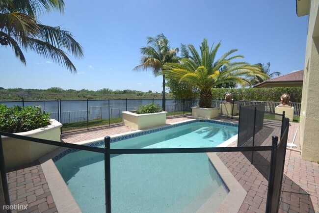 Foto del edificio - 3280 SW 195th Ter