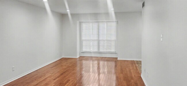 Foto del edificio - 12913 Trail Hollow Dr