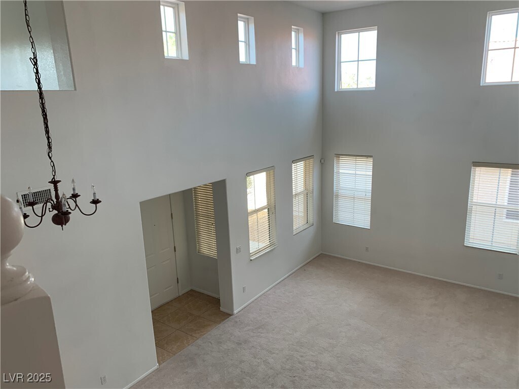 Foto principal - 7615 Ironwood Knoll Ave