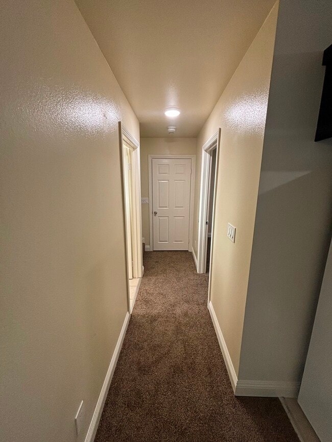 Building Photo - 1337 W 55th St