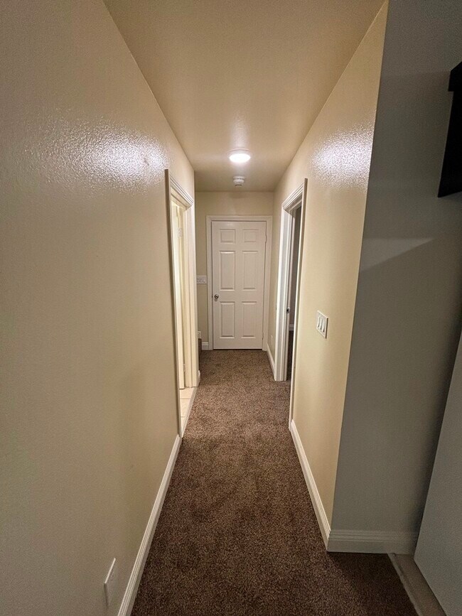 Foto del edificio - 1337 W 55th St