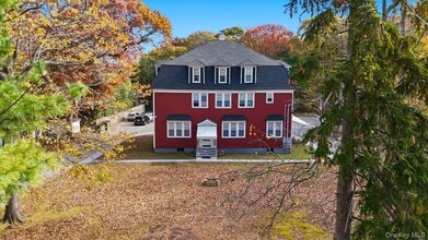 Building Photo - 221 Lake Ave S