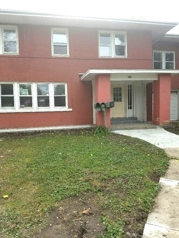 Building Photo - 378 W 16th St
