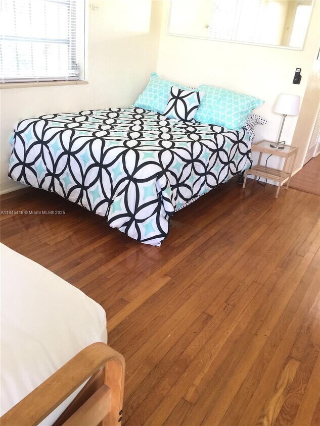 Foto principal - 2821 SW 1st Ave