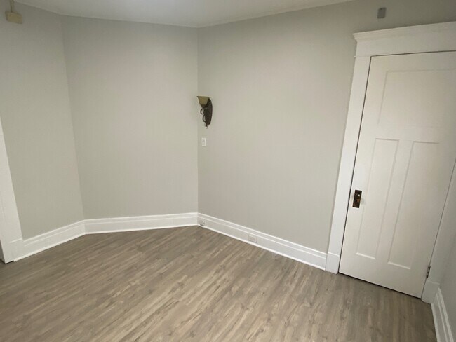 Foto del edificio - 140 Elmwood Ave