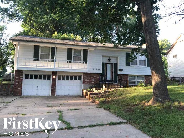 Primary Photo - 12805 E 53rd Terrace