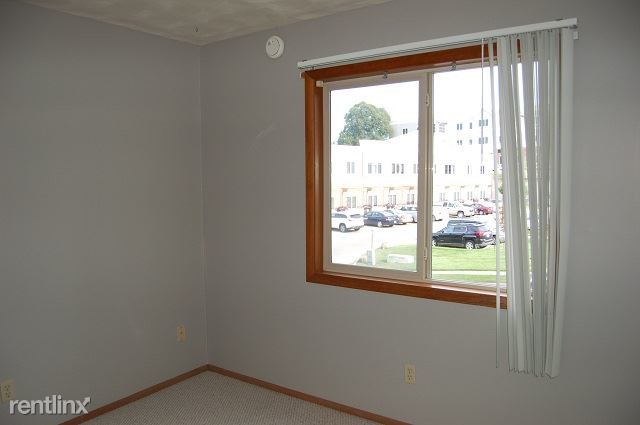 Building Photo - 2 br, 1 bath  - 1130 Oakcrest St