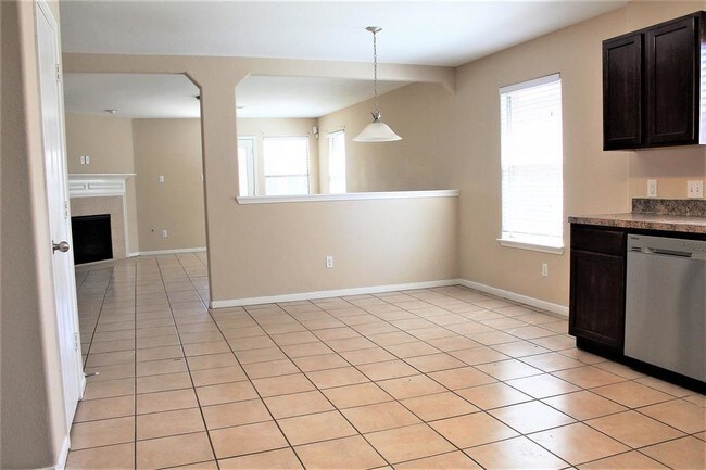 Building Photo - 21355 Bandera Ranch Lane
