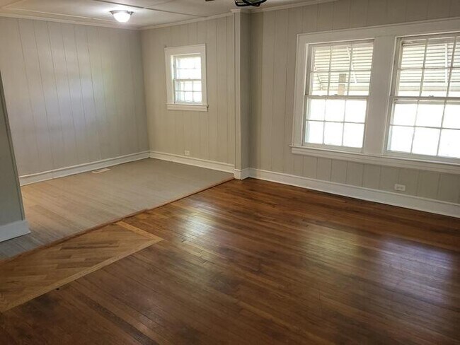 Foto del edificio - 118 N Joyland St