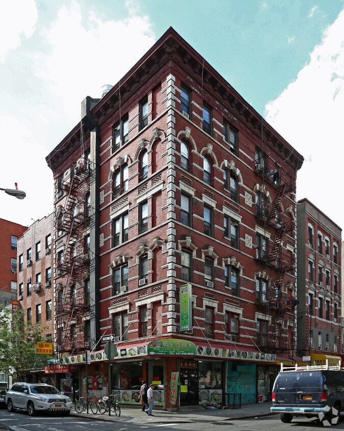Primary Photo - 107-109 Hester St