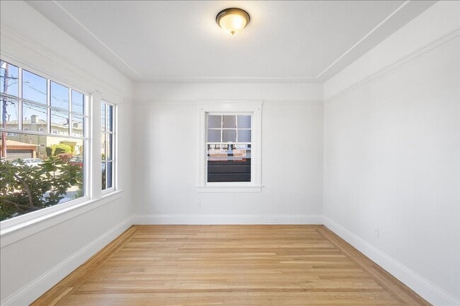 Building Photo - CLINTON AVE 2134-2138