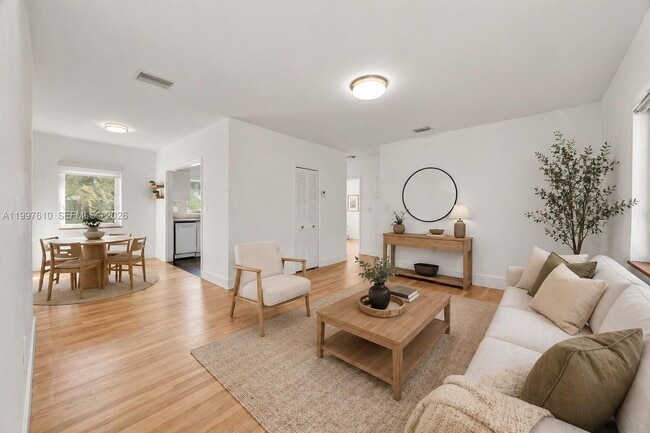 Building Photo - 5510 SW 76th St