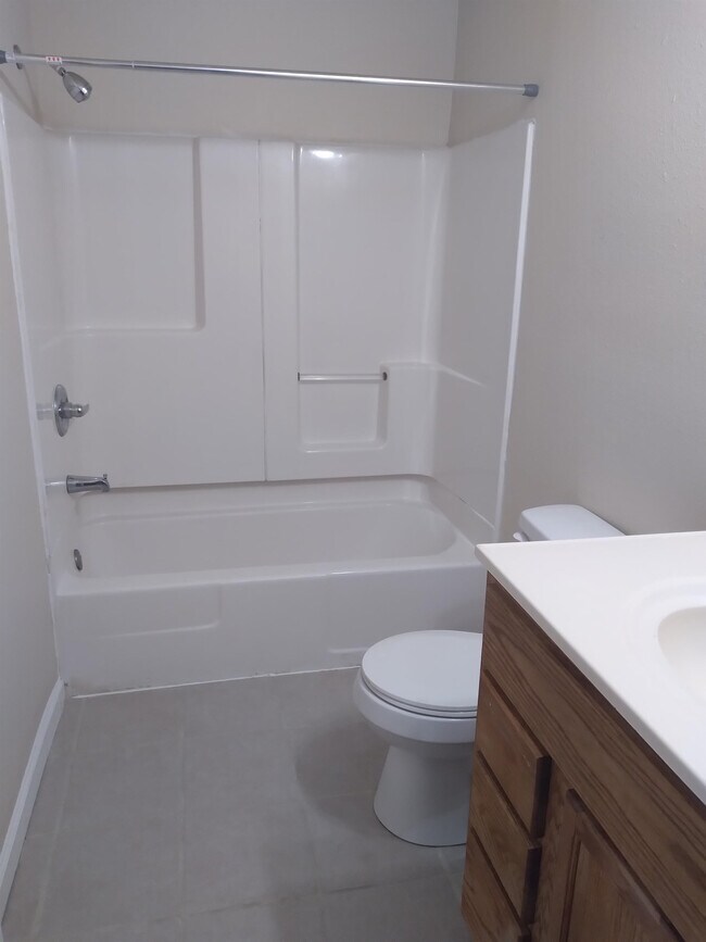 Foto del edificio - 711 S Poplar St