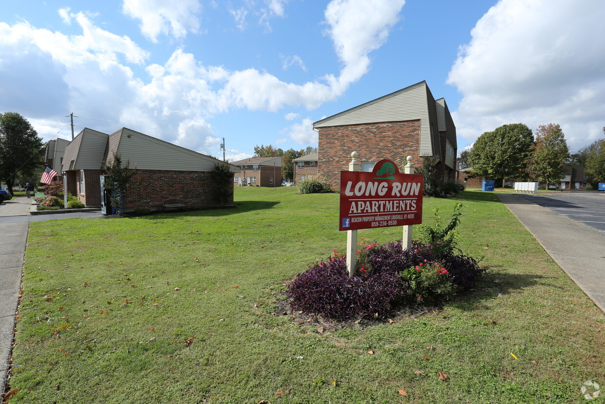 Foto del edificio - Long Run Community - Income Restricted