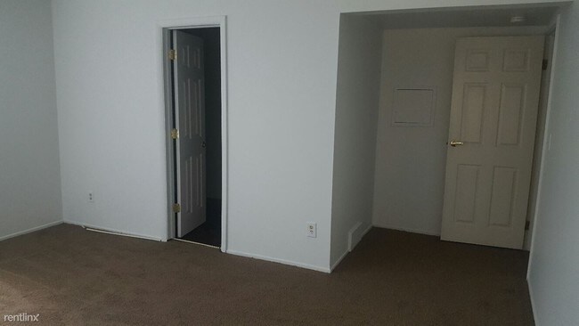 Foto del edificio - 2 br, 2 bath  - 1255 S Maple Rd Apt 103