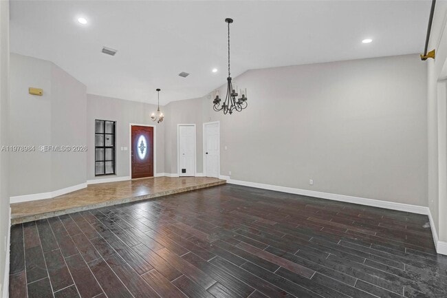 Building Photo - 5621 Carriage Ln