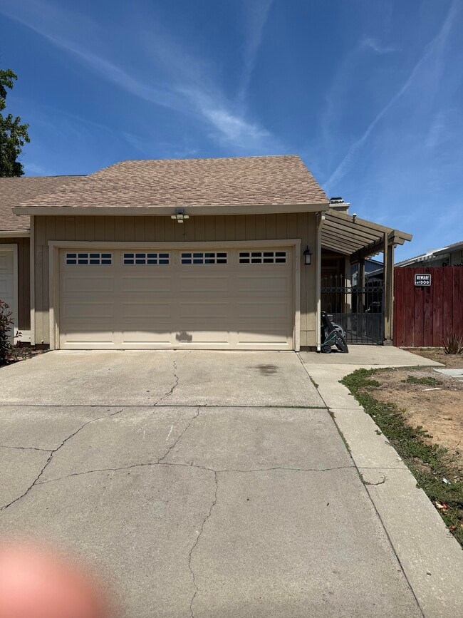 Building Photo - 7203 Winterwillow Ct