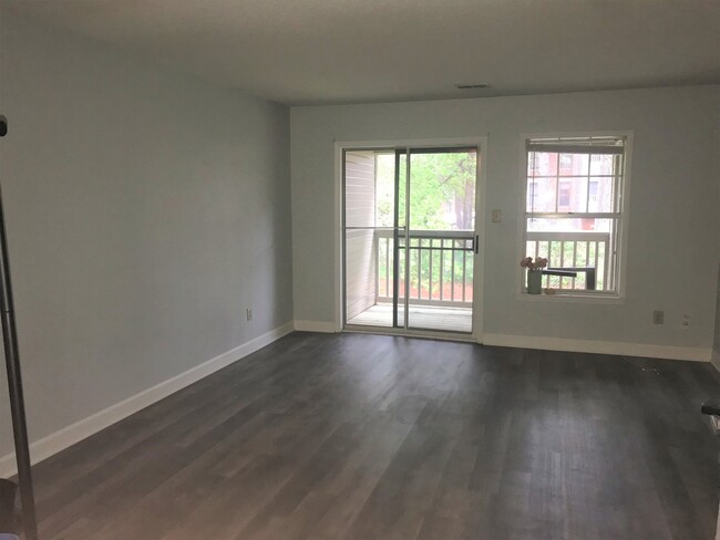 Building Photo - 2510 Avent Ferry Rd