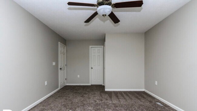 Foto del edificio - 4529 Woodland Ct