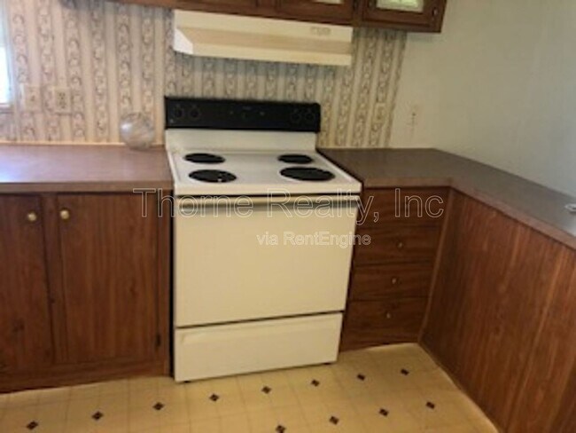 Foto del edificio - 137 Matts Ln