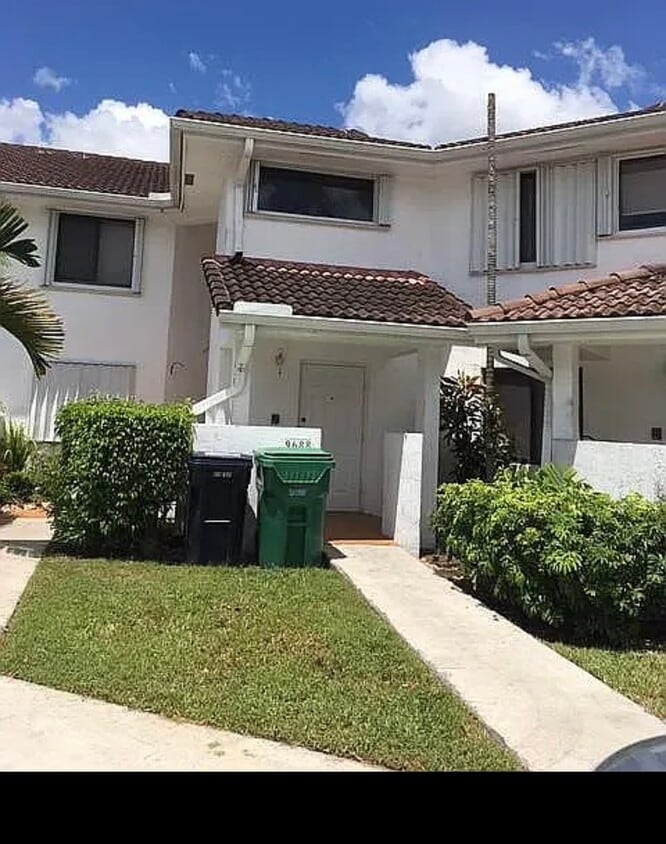 Entrance - 9688 SW 138th Ave